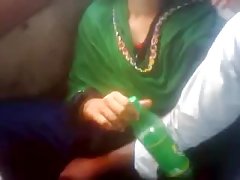 Nervuras vibrador na jovem