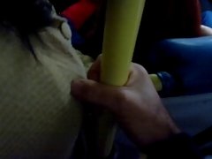 Linda loira adora sexo a três