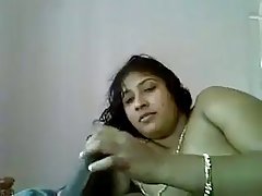 Quente jovem com homem velho