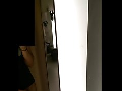 Pica-pau em estreita