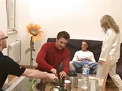 A exuberante beleza conhece o seu negócio
