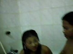 Nikita van james com vizinhos